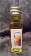 Melissenöl im Kaltauszug schonend hergestellt, mit biologischen Melissen und Zitronenmelissenkraut, Sonnenblumenöl mit Vitamin E