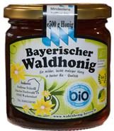 Waldhonig aus Bayern
Ein milder, leicht malziger Honig mit viel Bestandteilen

aus der Fichte und Tanne.